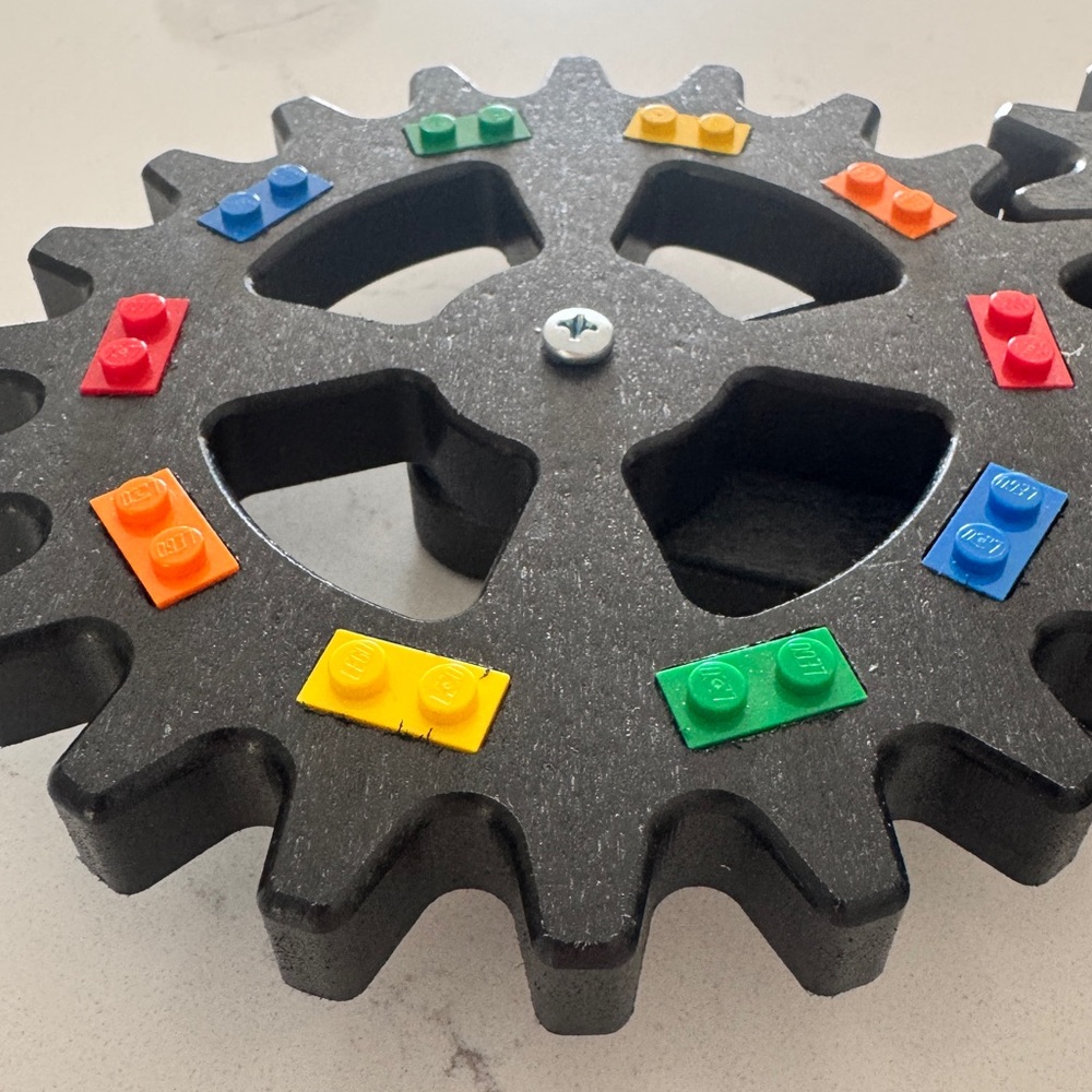 LEGO Minifigure Gear Display Stand (black with rainbow studs)